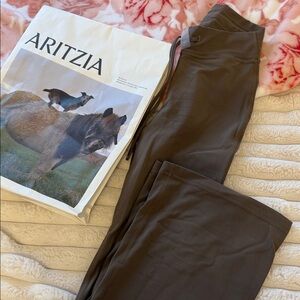 Aritzia Butter Loop Bootcut Leggings